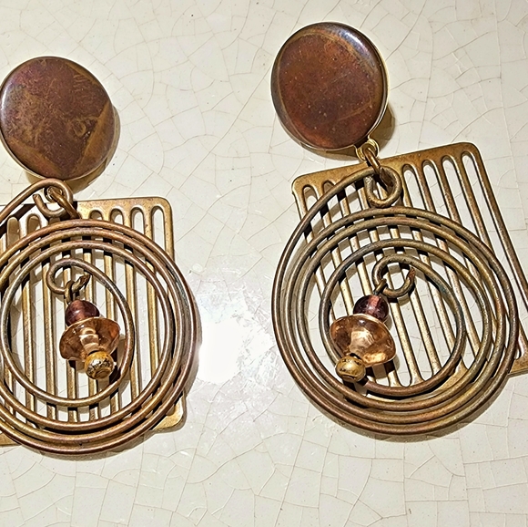 Bronze Brown Memphis style spiral shapes with amber gemstone earrings - Picture 2 of 5